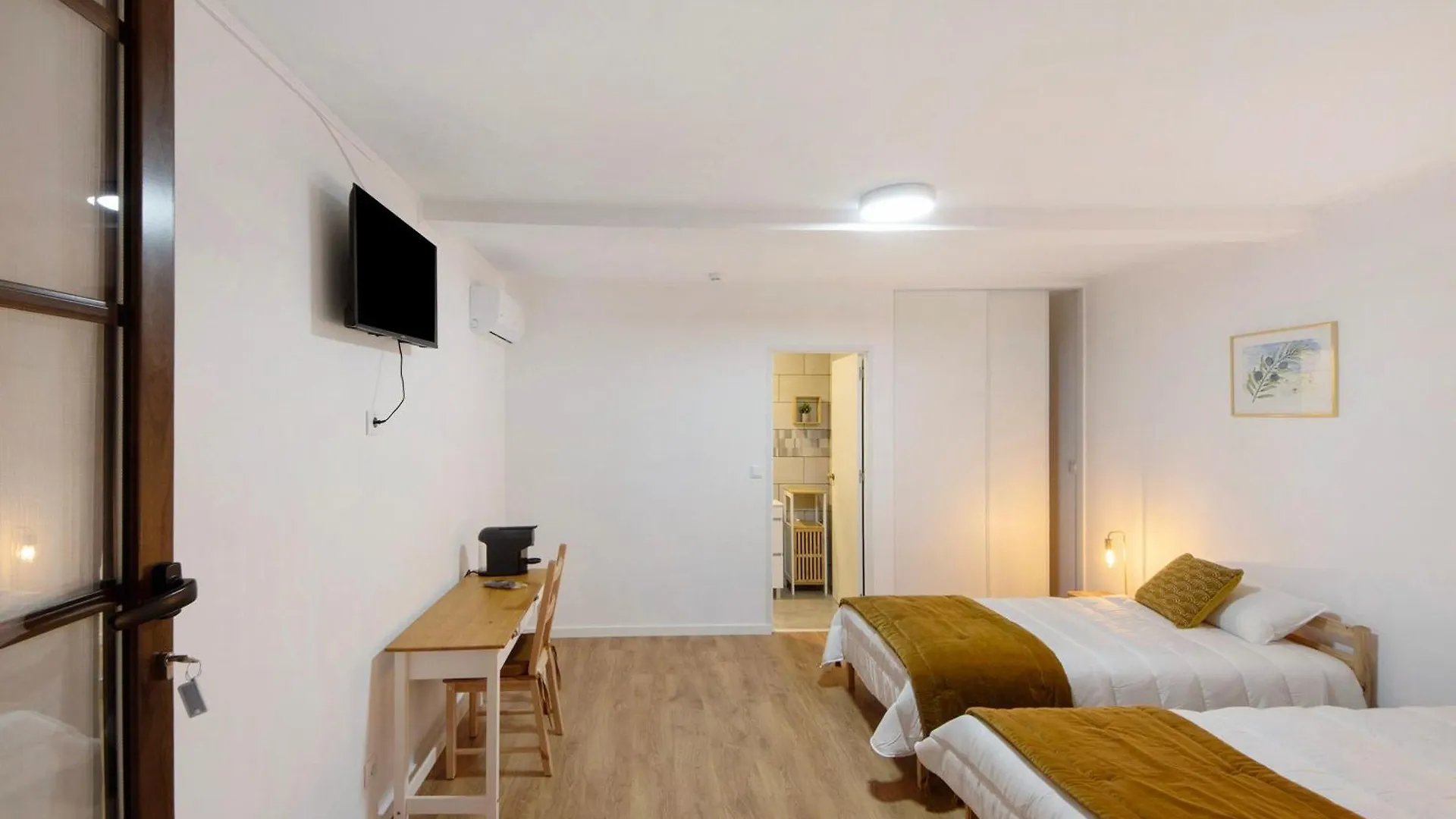קוימברה Df Alojamentos E Suites 0*,  פורטוגל